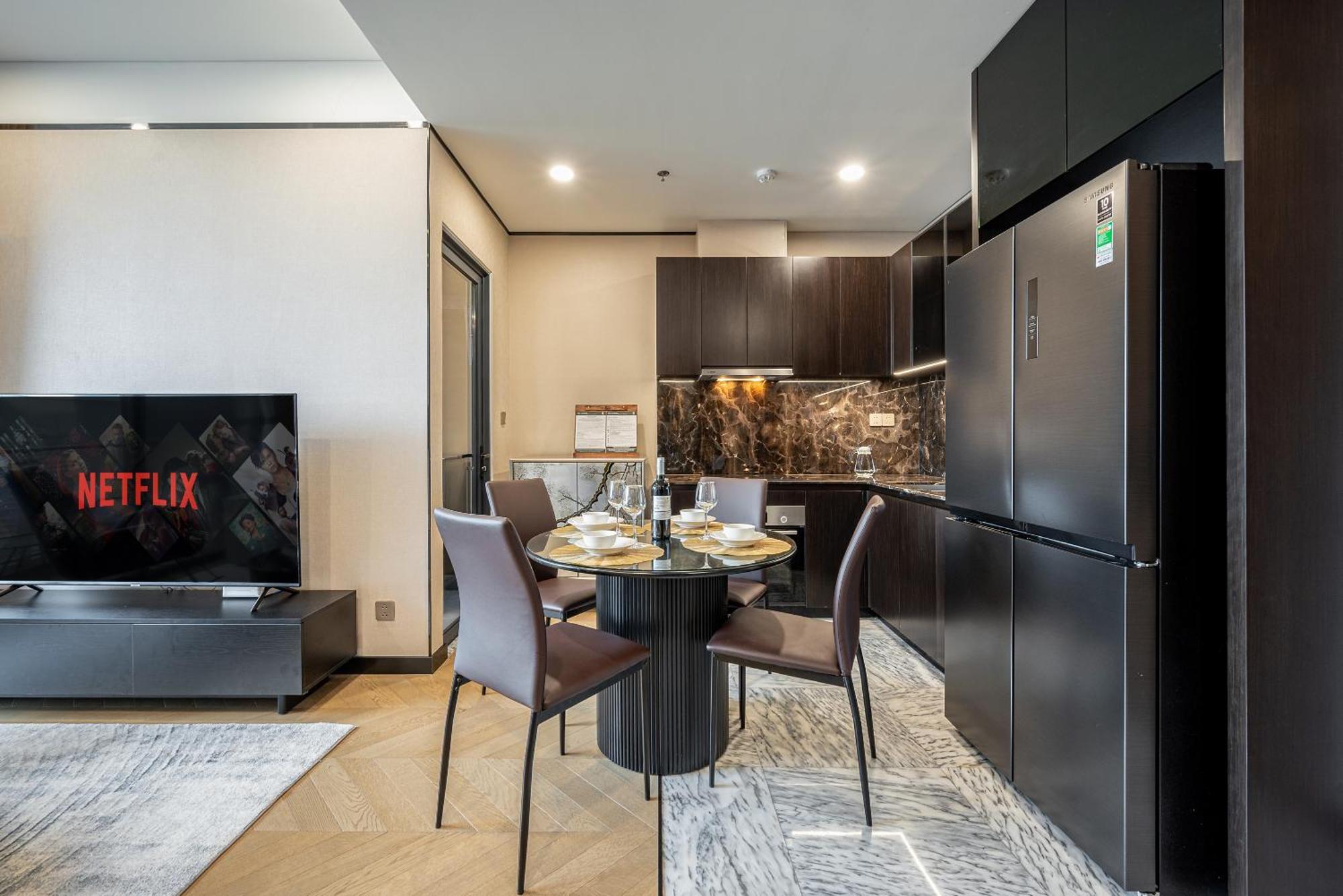 Lumiere Riverside - Raymond Holm - Luxurious 5-Star Apartment Ho Chi Minh City Exterior photo
