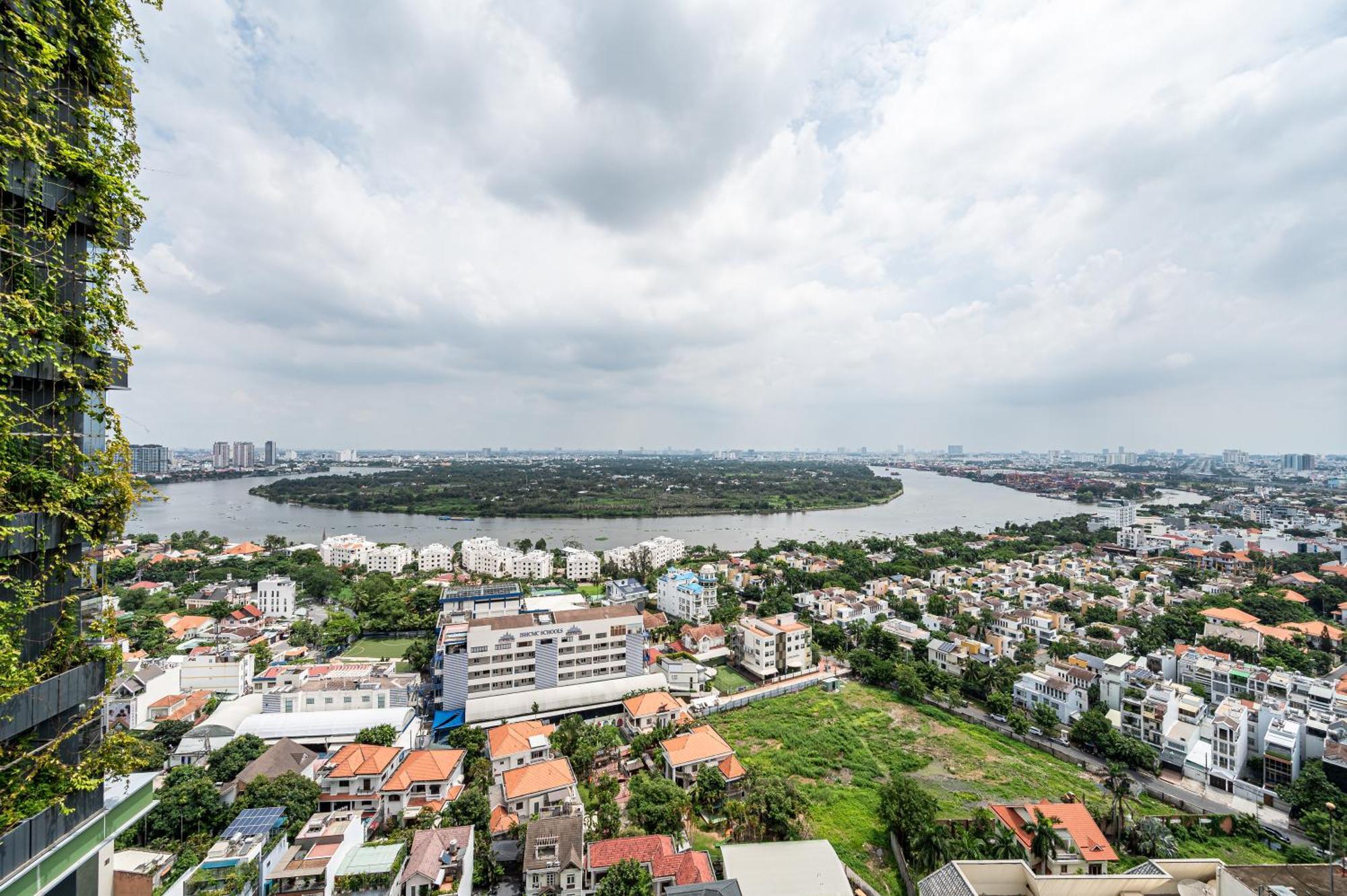 Lumiere Riverside - Raymond Holm - Luxurious 5-Star Apartment Ho Chi Minh City Exterior photo