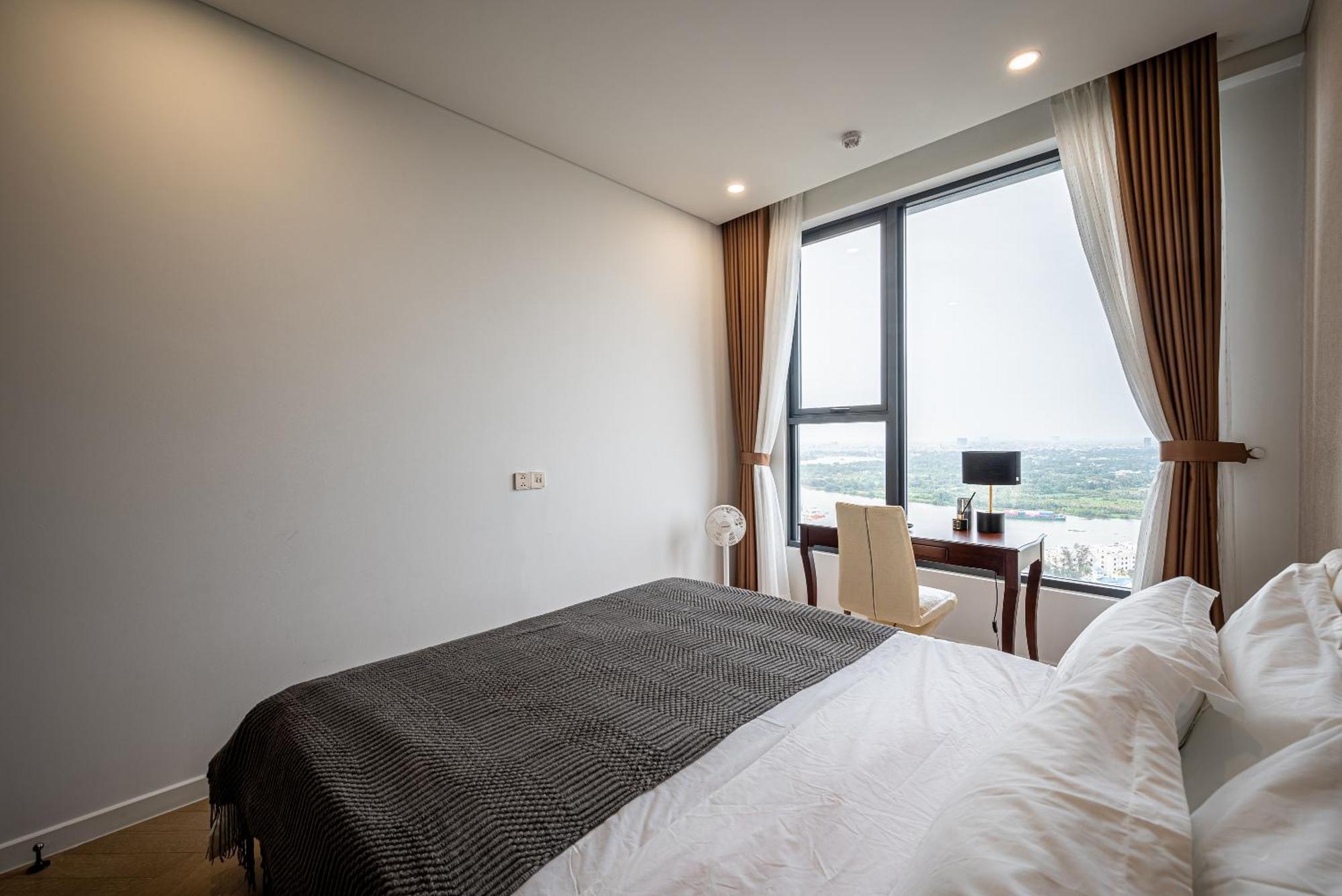 Lumiere Riverside - Raymond Holm - Luxurious 5-Star Apartment Ho Chi Minh City Exterior photo