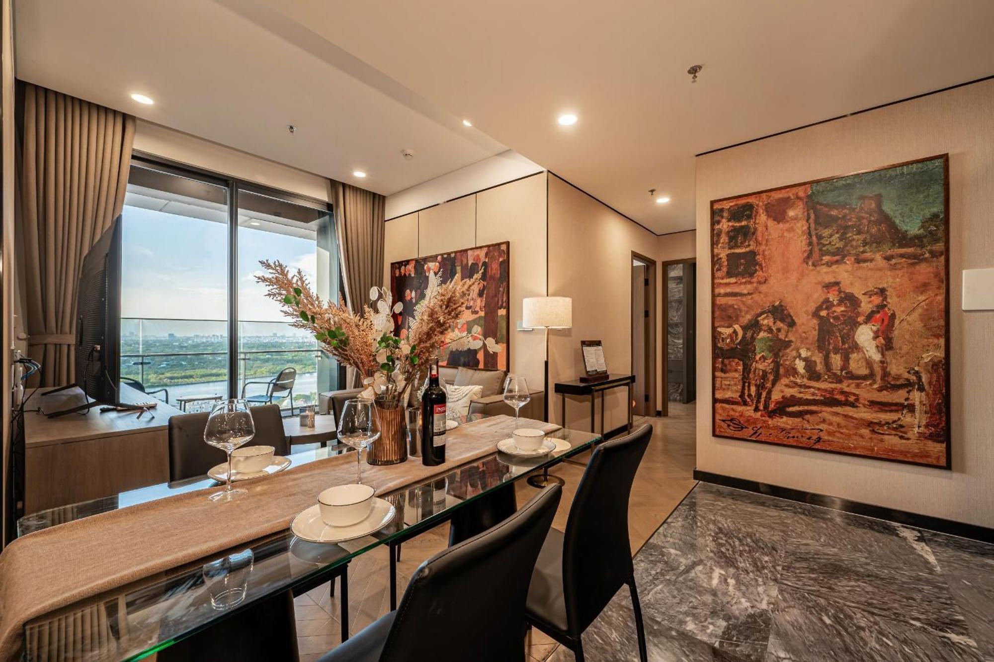 Lumiere Riverside - Raymond Holm - Luxurious 5-Star Apartment Ho Chi Minh City Exterior photo
